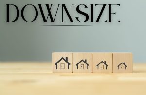 ✨ Fast Facts About Seniors and Downsizing 🏡